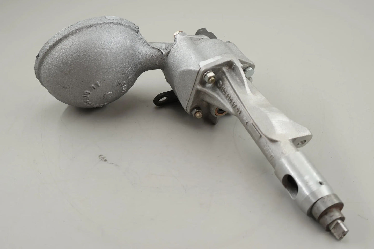 Mercedes-Benz M130 W113 W108 W109 W11 W114 Ölpumpe Oilpump Ölsaugrohr 1101801702