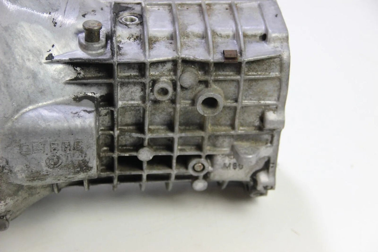 Original BMW E21 323i  Getriebe Glocke Gehäuse Getrag 245 242 5-Gang M60
