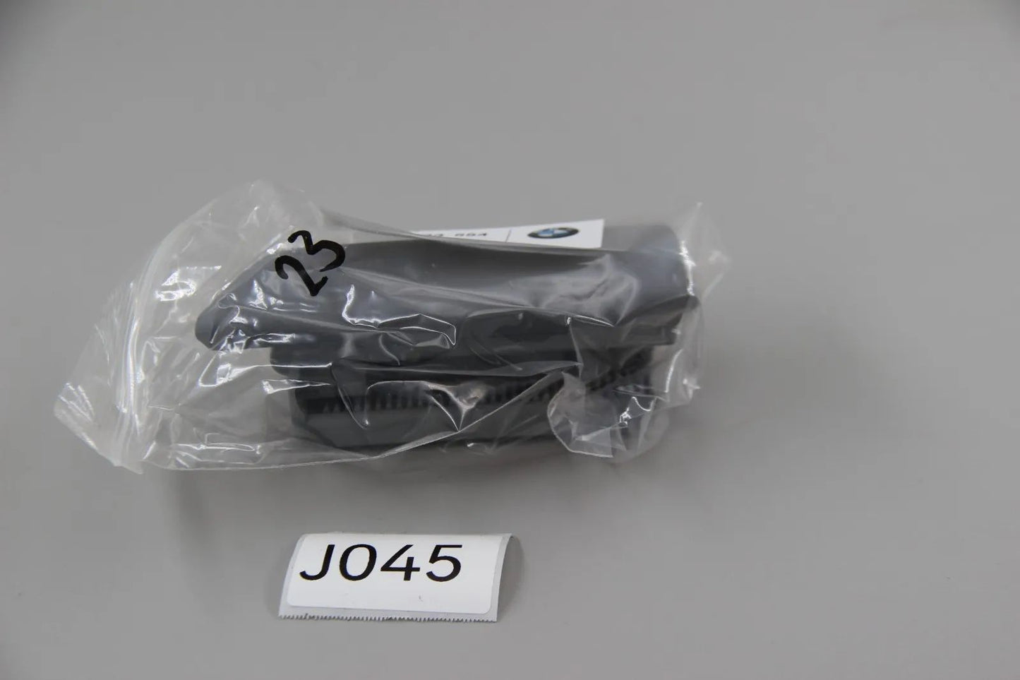 Original BMW E34 Limo/Touring Aufnahme Sichtschutzrollo rechts grau NOS 51477033