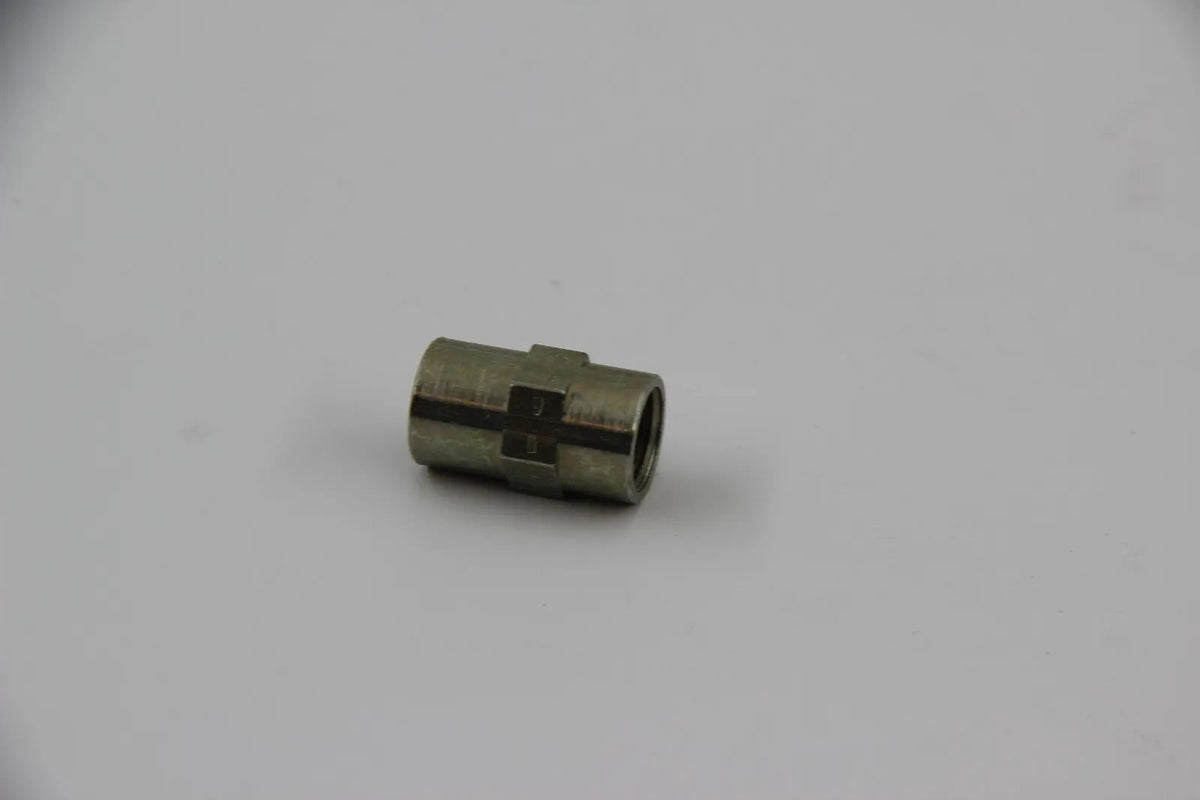 Original BMW E32 750i/iL/iLS M70 7er Zwischenstück M12X1 NOS 34331159361
