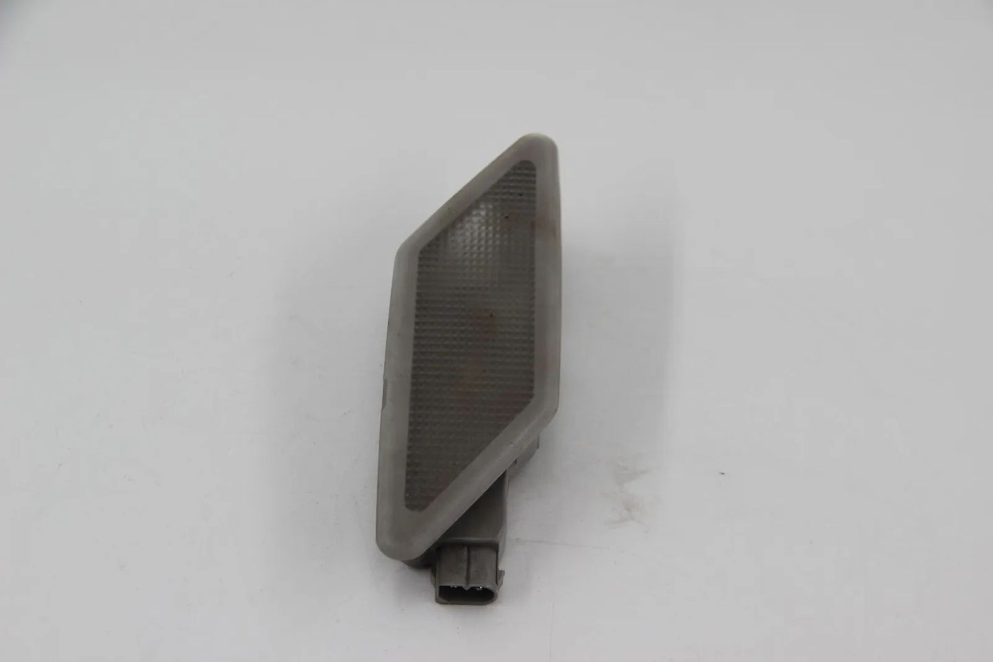 Original BMW E31 850Ci M70 850CSi S70 Innenleuchte hinten links PERL 63311387037