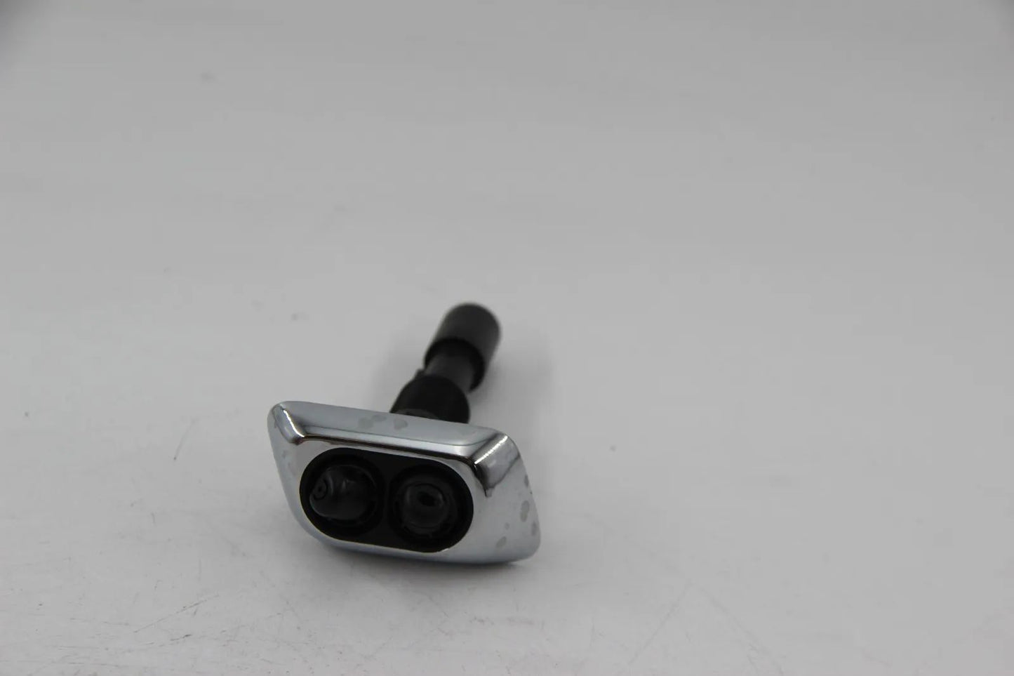 Original BMW E38  750iL 750iLP 750iLS Spritzdüse rechts 61678352896