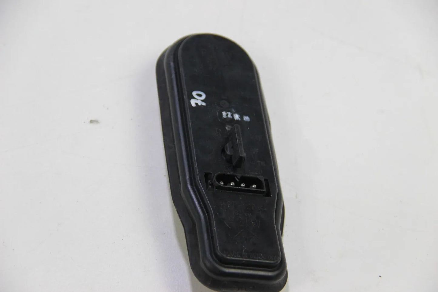 Original BMW E39 Lampenträger für Rückleuchte 63218371324