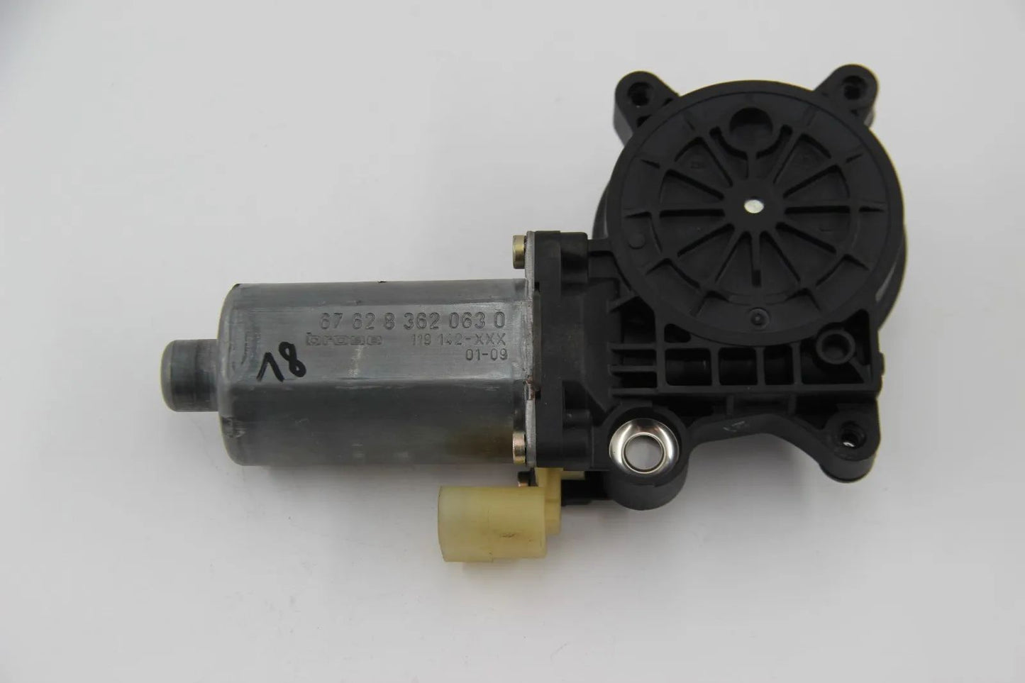 Original BMW E46 E64 E53 E85 Antrieb Fensterheber Fenster 2 Polig 67628362063