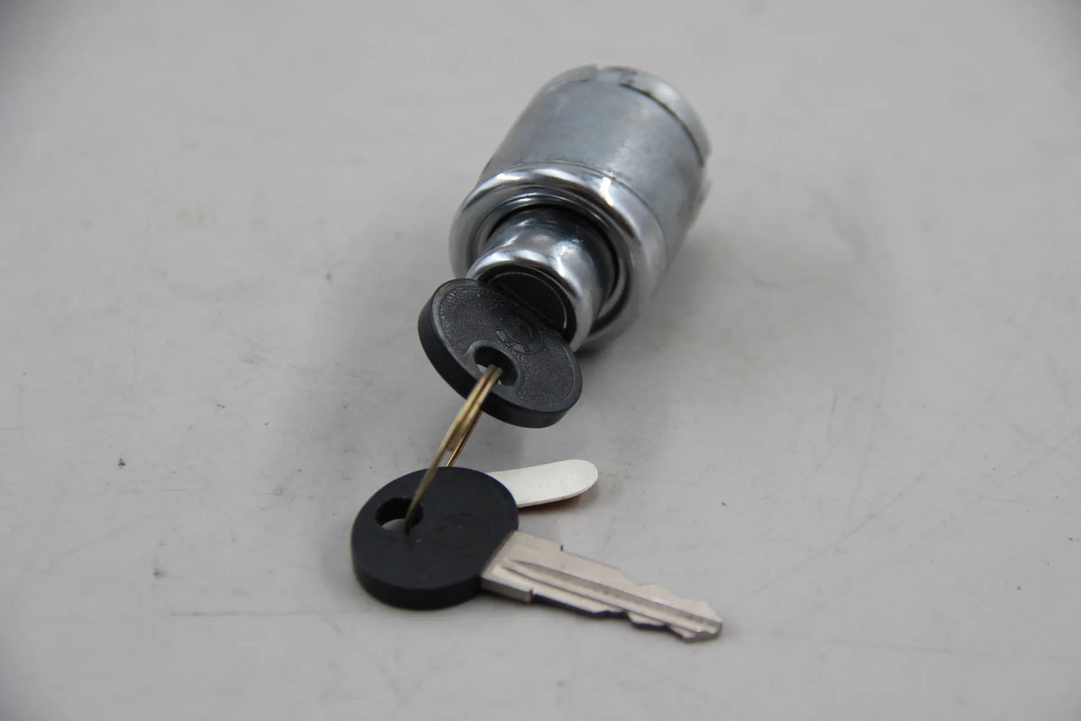 Original BMW E21 315-323i Heckklappenverschluss mit Schlüssel NOS 51241846159