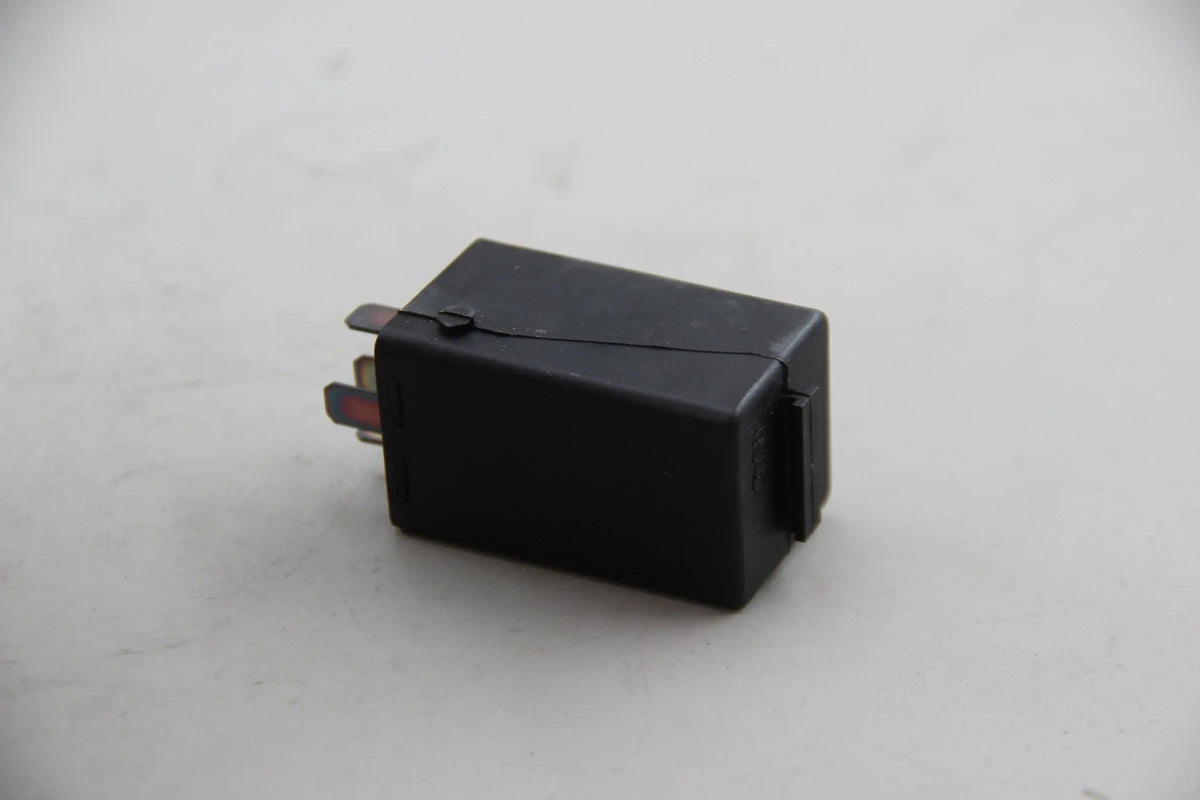 Original BMW E39 520i-540i E38 E53 Relais Ruhestromabschaltung NOS 61358365960