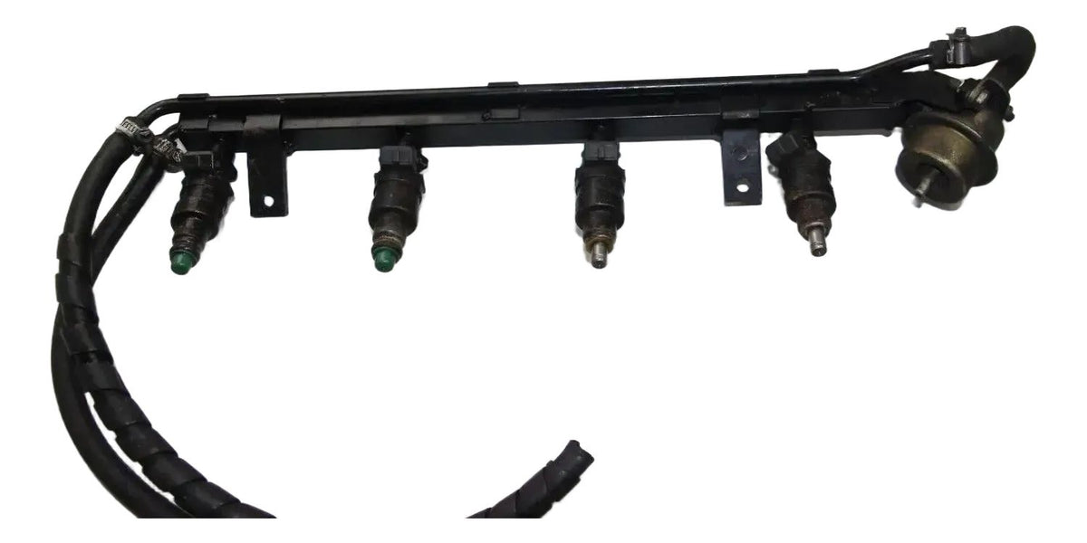 BMW E30 M3 Einspritzleiste Einspritzung Benzin fuel rail S14 Injektoren Injector