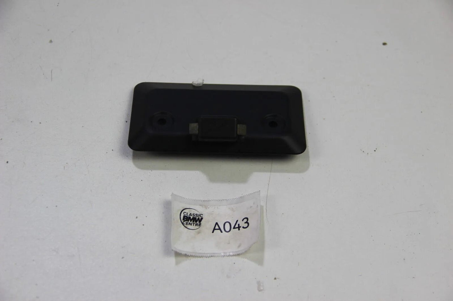 NEU BMW Original E46 E90 E91 E39 Verschluss Handschuhkasten Oberteil 51168163017