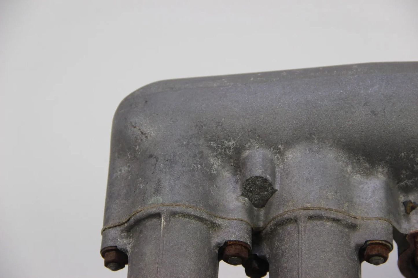 BMW E10 2002tii turbo  Luftsammler Saugrohr 11611257266 11611257031 1257268