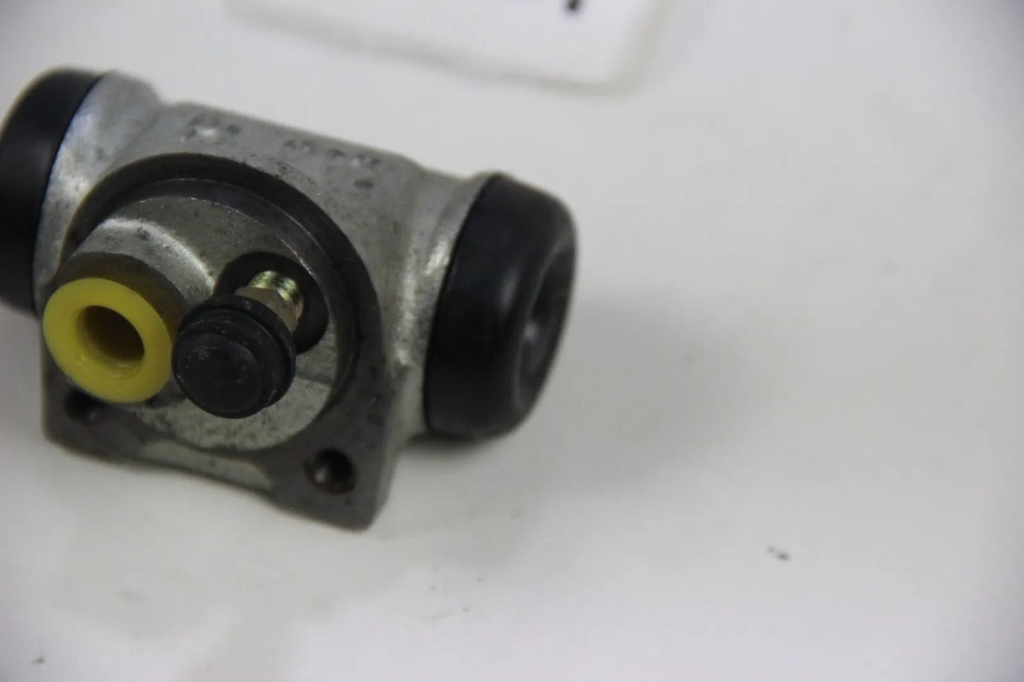 Original Radzylinder Fahrzeugtechnik Ebern Gmbh R19065A1