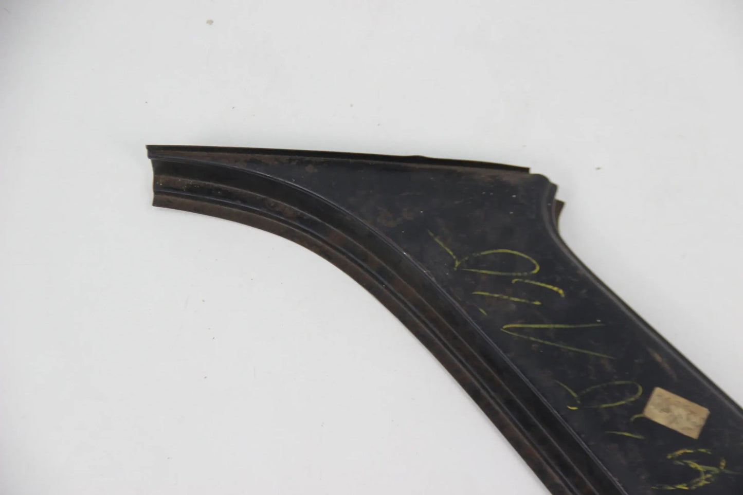 Original BMW Neue Klasse 1500-2000 tii C-Säule außen links NOS 41215630130