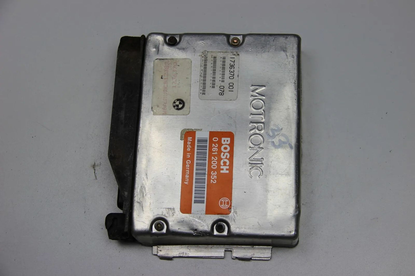 BMW Motorsteuergerät ECU E32 750i E31 850ci 0261200352