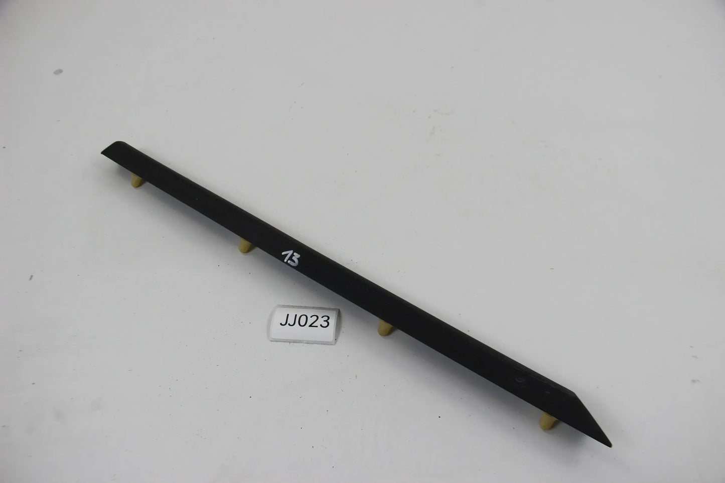 Original BMW E36 316g-318ti Stossleiste Seitenwand hinten rechts 51138146362