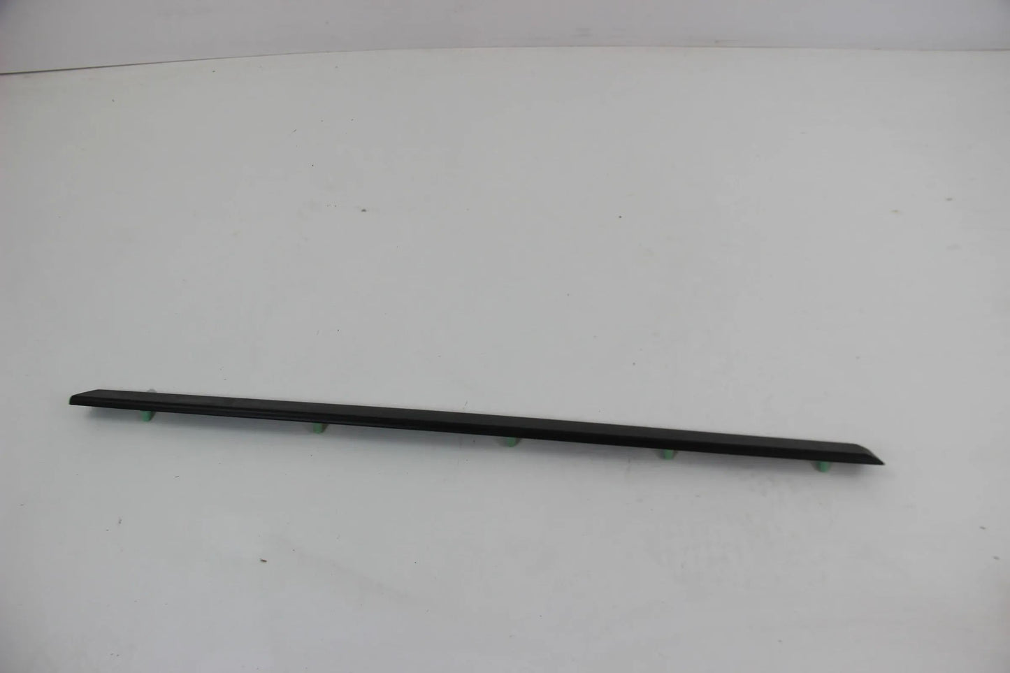 Original BMW E39 M5 S62   Stossleiste Tür hinten links SCHWARZ 51138159297