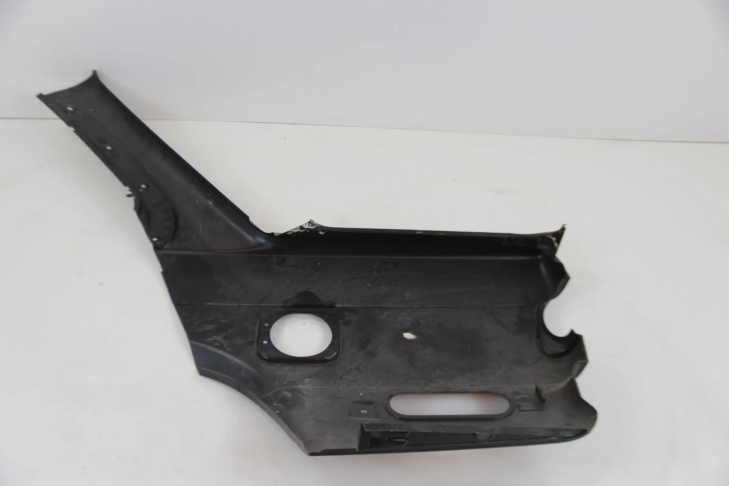 Original BMW E30 3er VFL Seitenwand Hinten Rechts abschn. NOS 41351935386