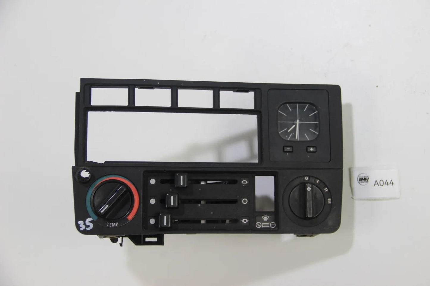Original BMW E30 Heizungsbedienteil Borduhr Uhr EU Clock Rahmen komplett 1376903