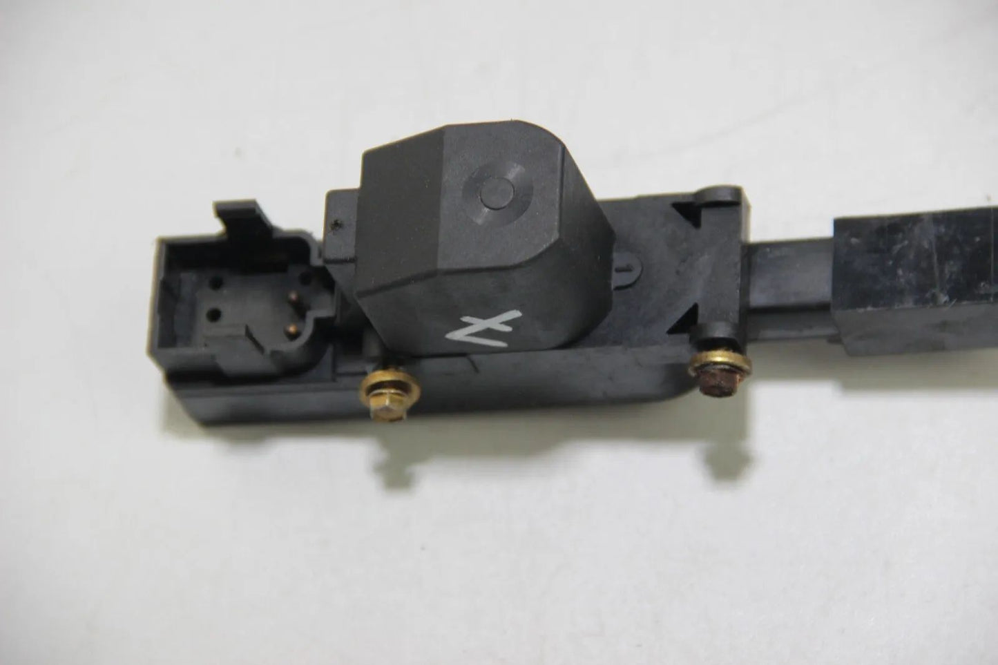 Original BMW E32 E34 Stellantrieb ZV Kraftstoffklappe 51261378397