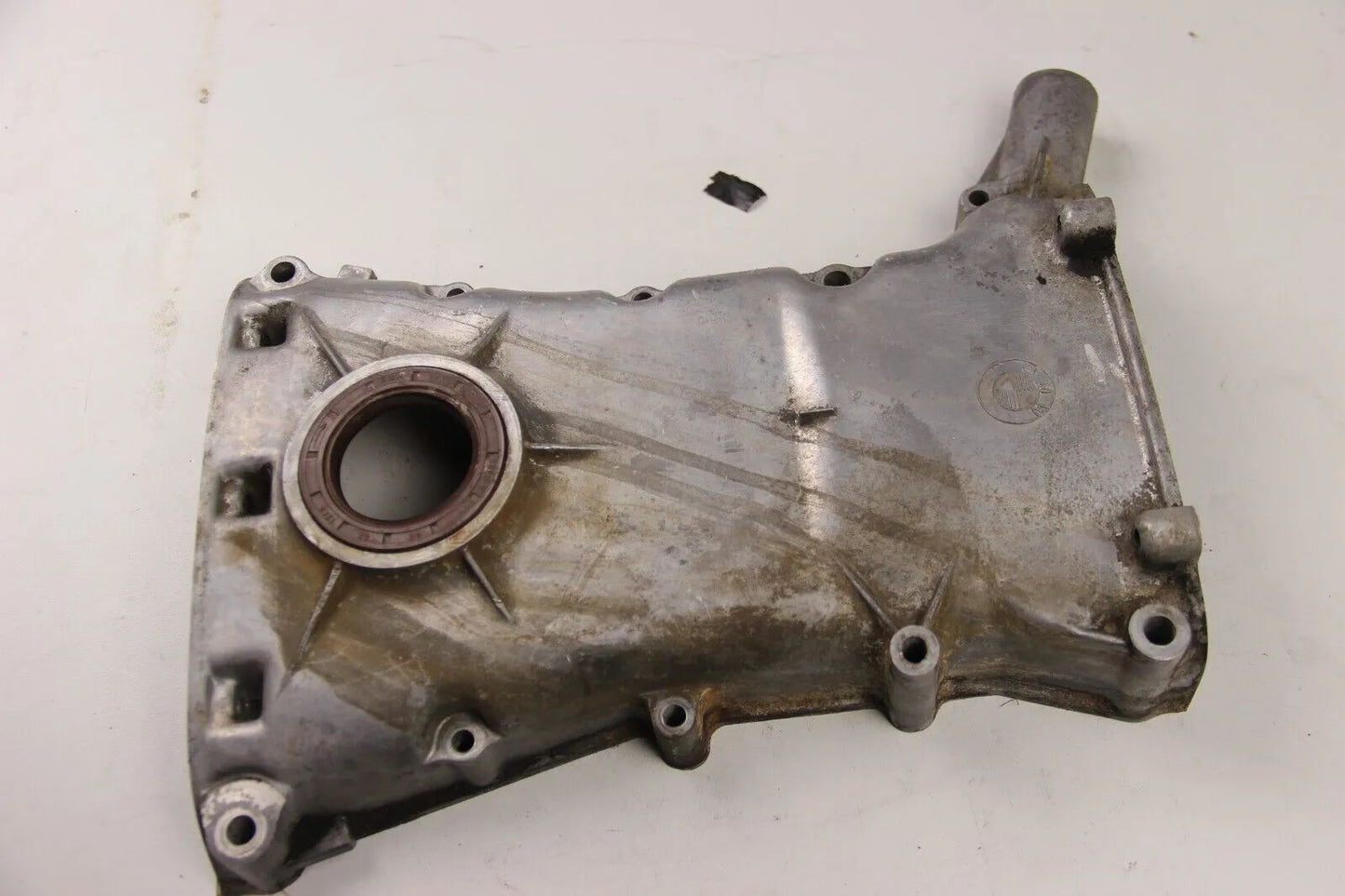 BMW E3 E9 E12 E24 E23 E28 M30  Stirndeckel Kettenkasten Abdeckung 12500289