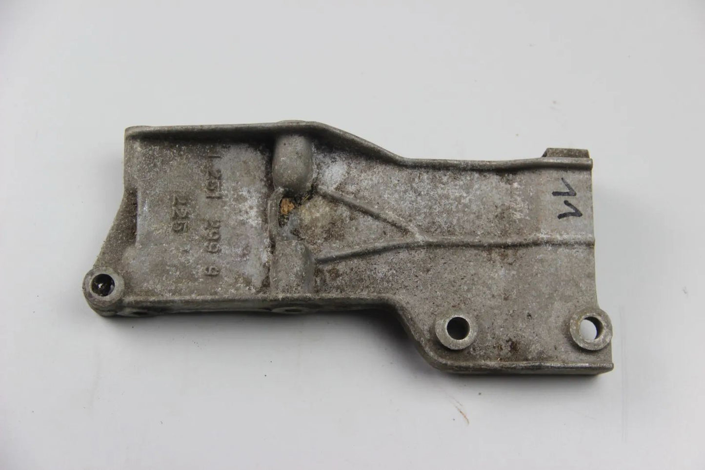 BMW Halterung Motor Motorhalterung 1251299 Classic Engine Mount Servo Generator