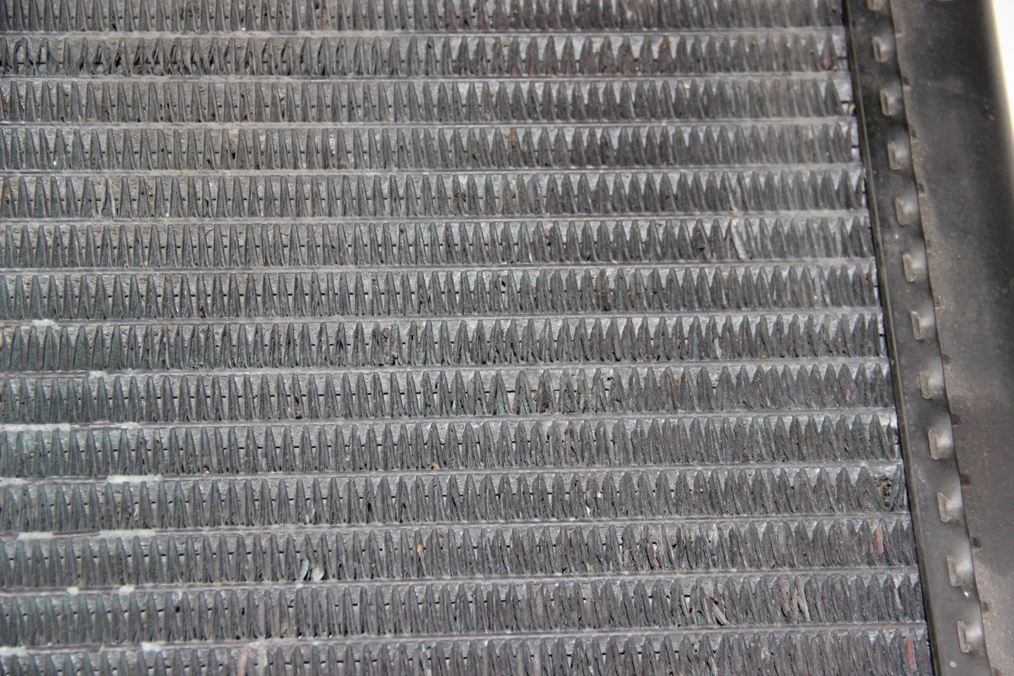 BMW E28 E24 Kühler Wasserkühler water radiator 152380 .0 OEM