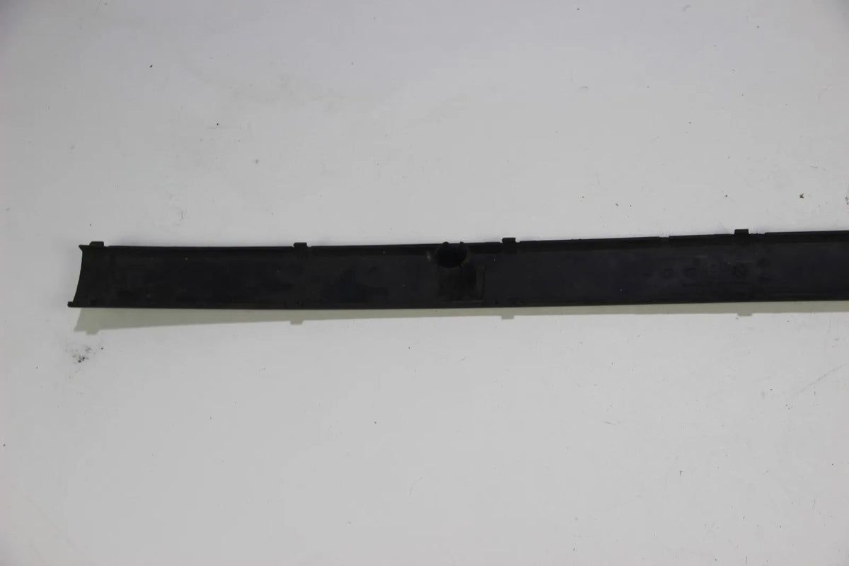 Original BMW  E36 compact Zierleiste Stoßstange PDC 8206375