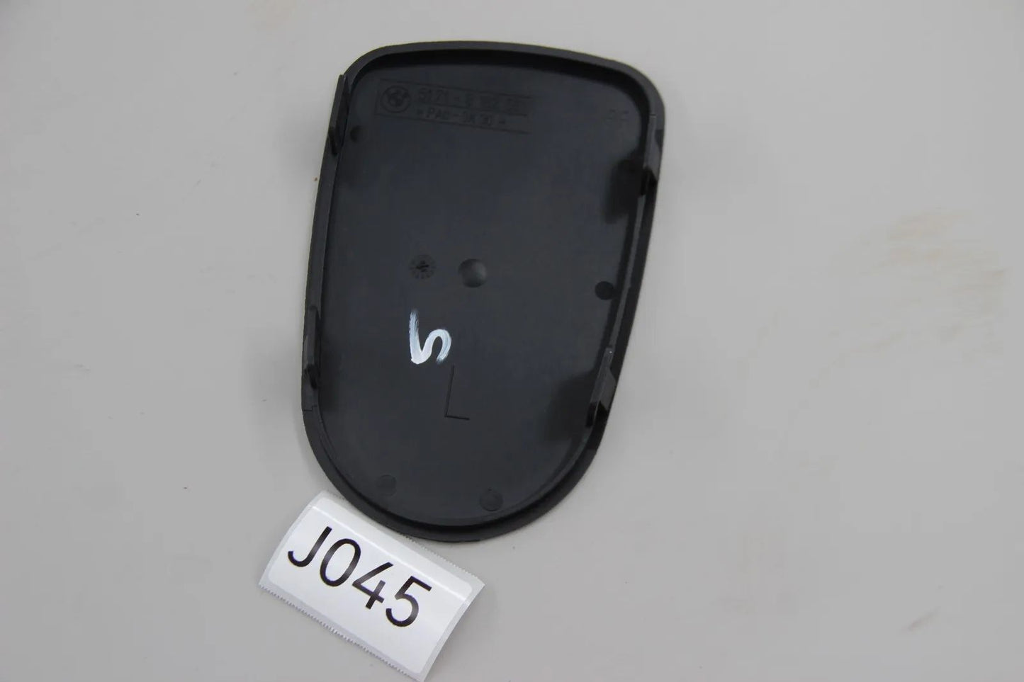 Original BMW E39 Limo/Touring  Deckel Luftführung vorne links 51718162561
