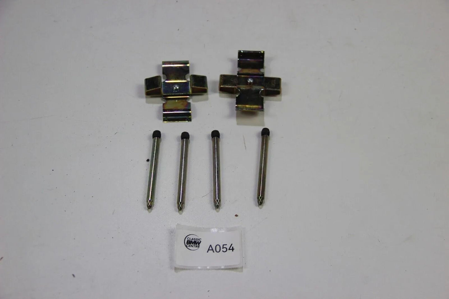 Original BMW E21 Zubehör Belagsatz 34211150542 Bremssattel Zubehör Clips