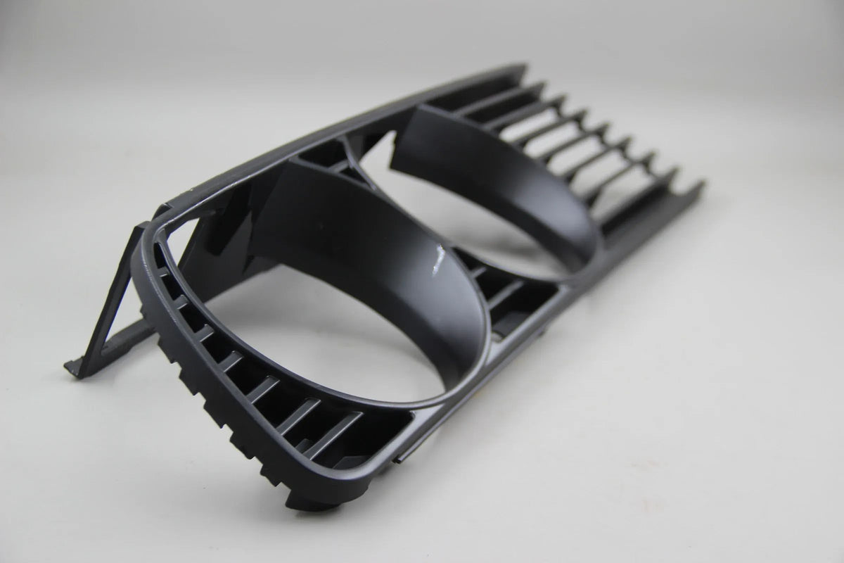 Original BMW E30 316i 318i 320i 323i 325i Ziergitter rechts 51131876092