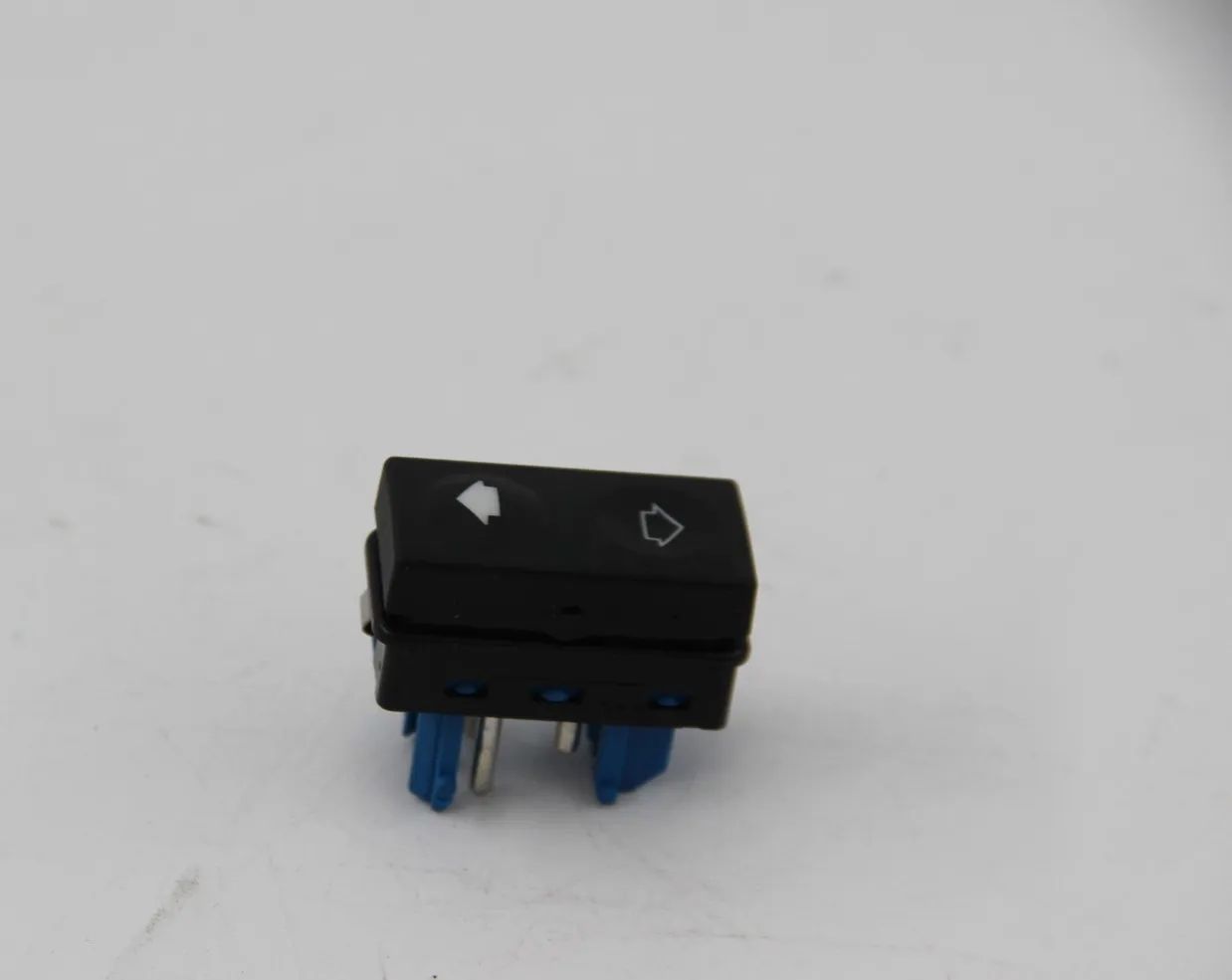 Original BMW E36 M3 M3 3.2 S50 S52 Schalter Fensterheber hinten blau 61311393361