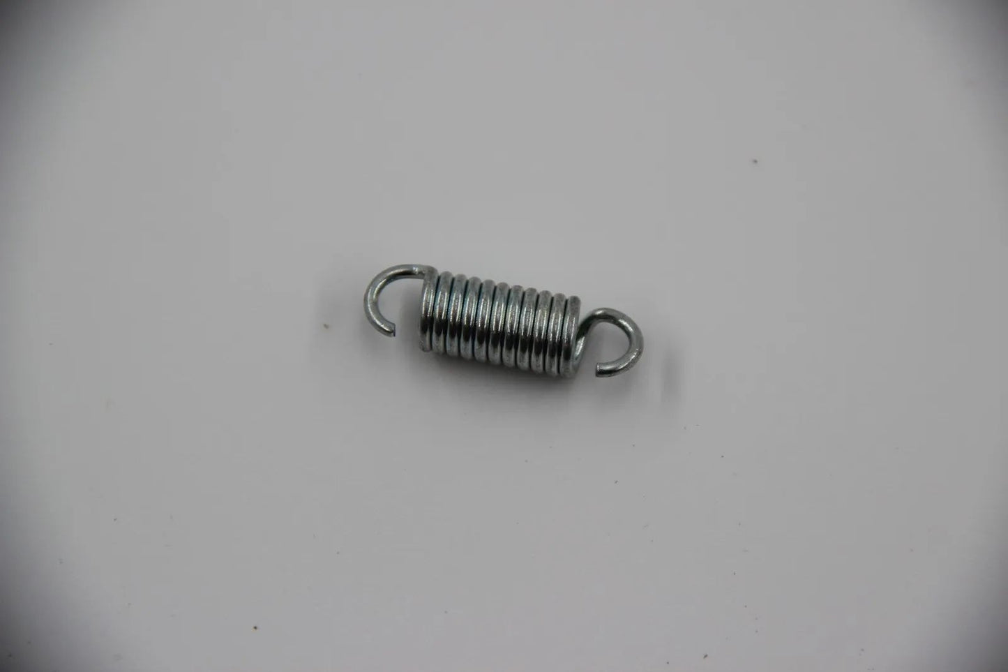 Original BMW E3 E9 E21 E30 E12 E28 E24 Zugfedern 4 Stück NOS 63121359719