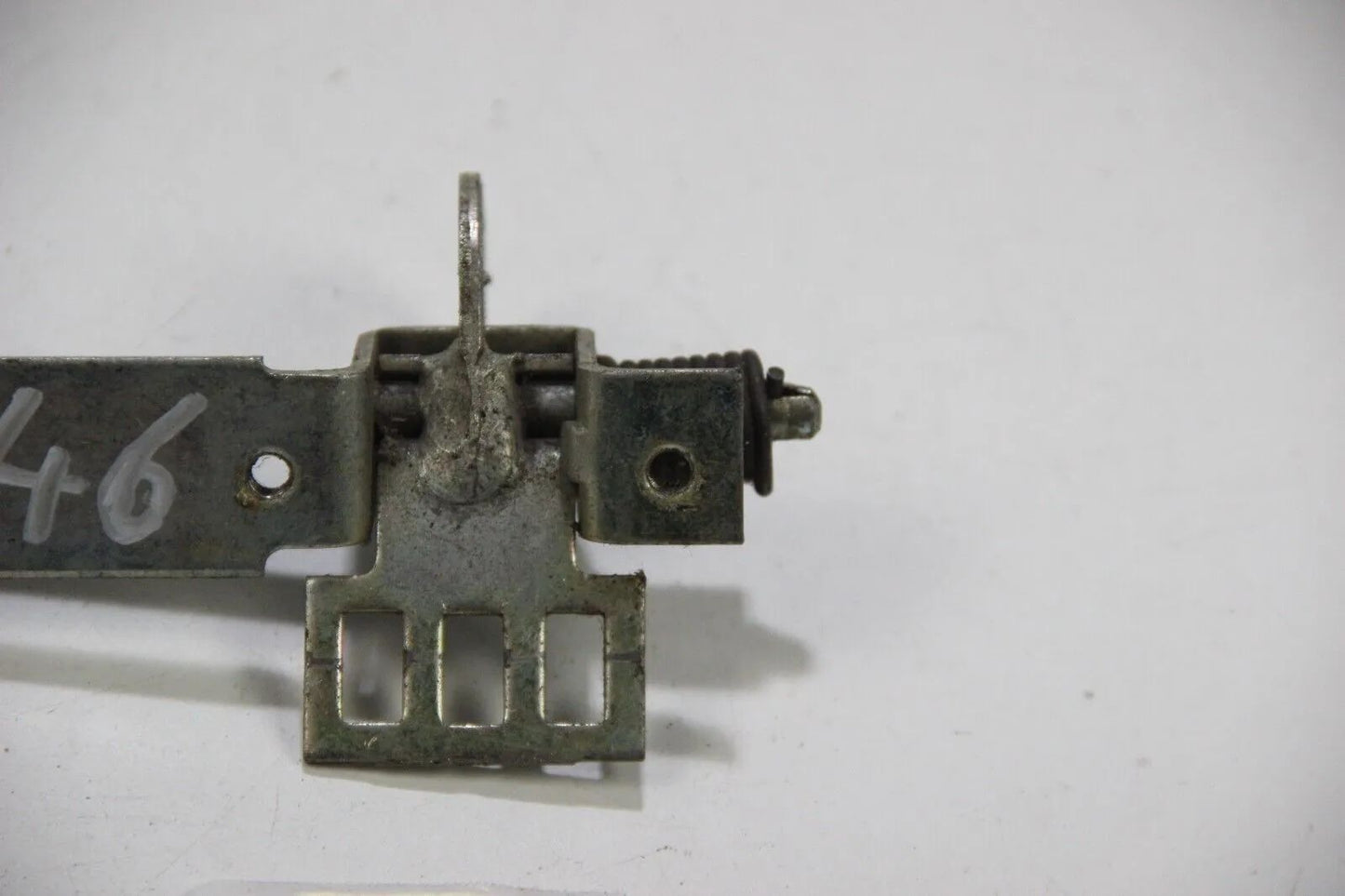 BMW E12 E21 E24 E3 E9  Sitzraste Sitzverstellung außen rechts 52101803732