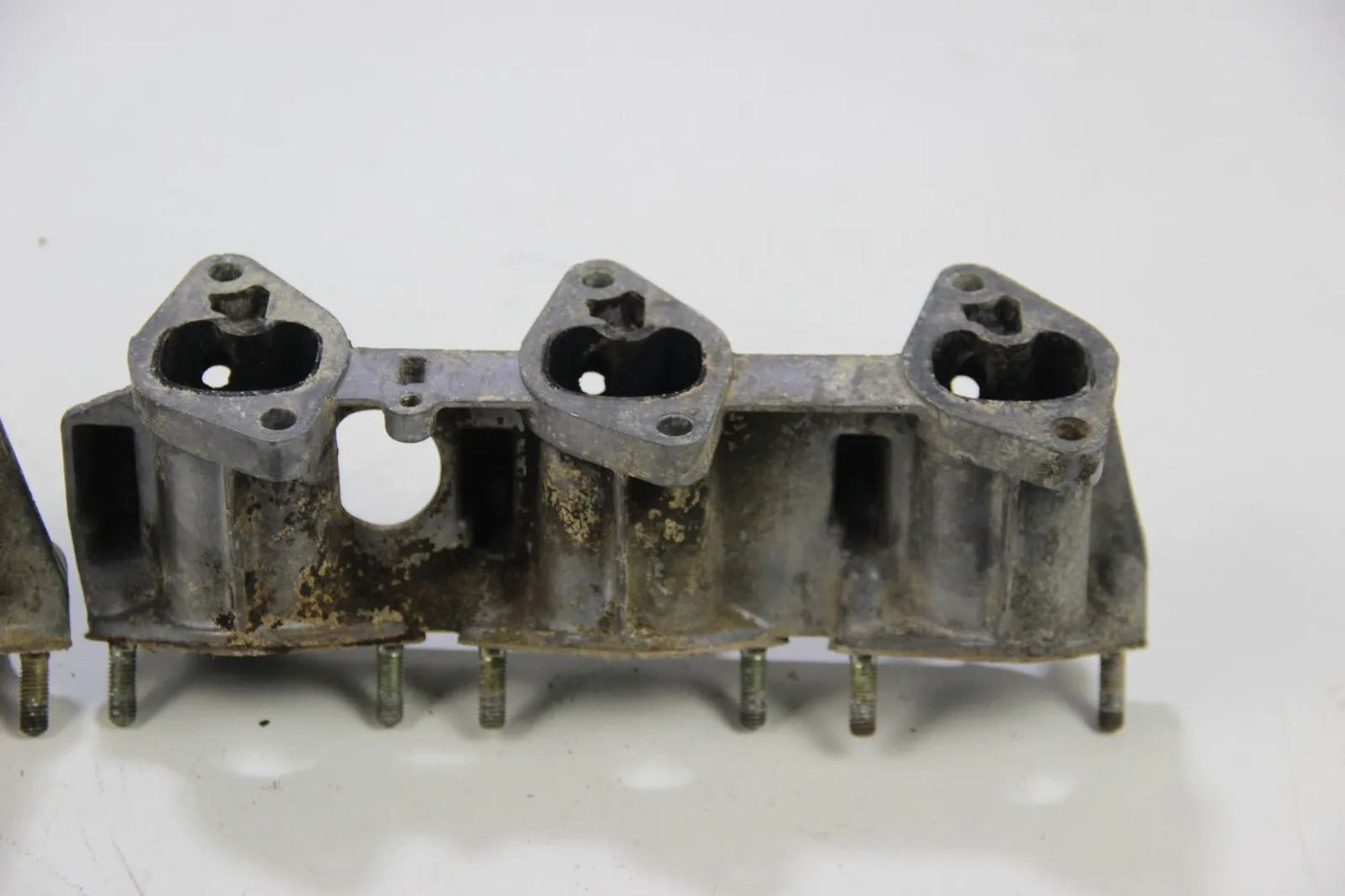 BMW E9 3.0 Csi E3 3.0 Si  Ansaugstutzen Zyl 1-3 & 4-6 11611256418 11611256415