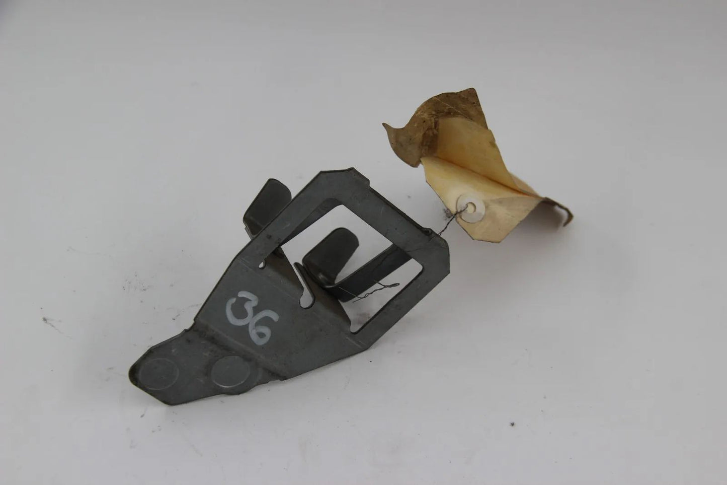 Original BMW E39 M5 S62 E38 L7 Aufnahme für Kühlerhalterung rechts  41118125050