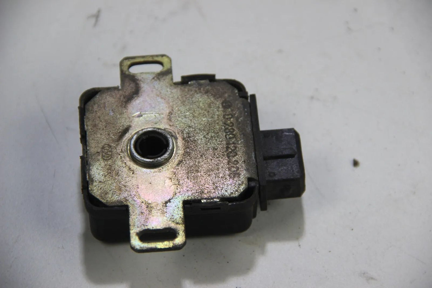 BMW E3 3.0Si E12 M535i E24 635csi Drosselklappenpotentiometer Poti 0280120206