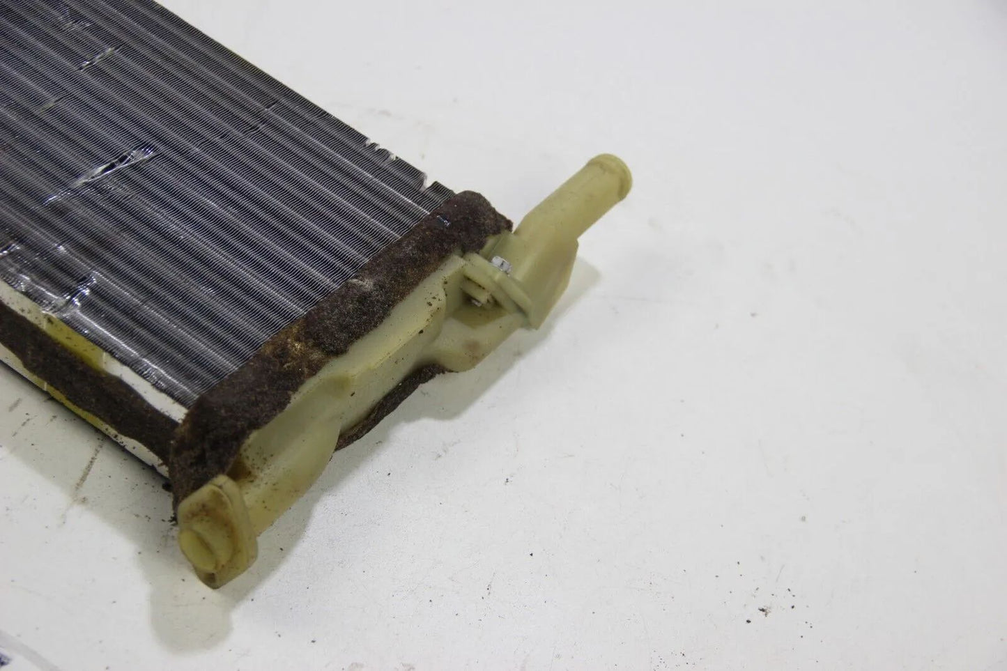 BMW E21 316-323i E12 518-535i E24 635csi Heizkörper Wärmetauscher 64111359491