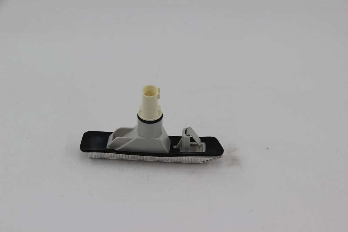 Original BMW E36 M3 3.2 E53 X5  Zusatzblinkleuchte weiss rechts 63137164492