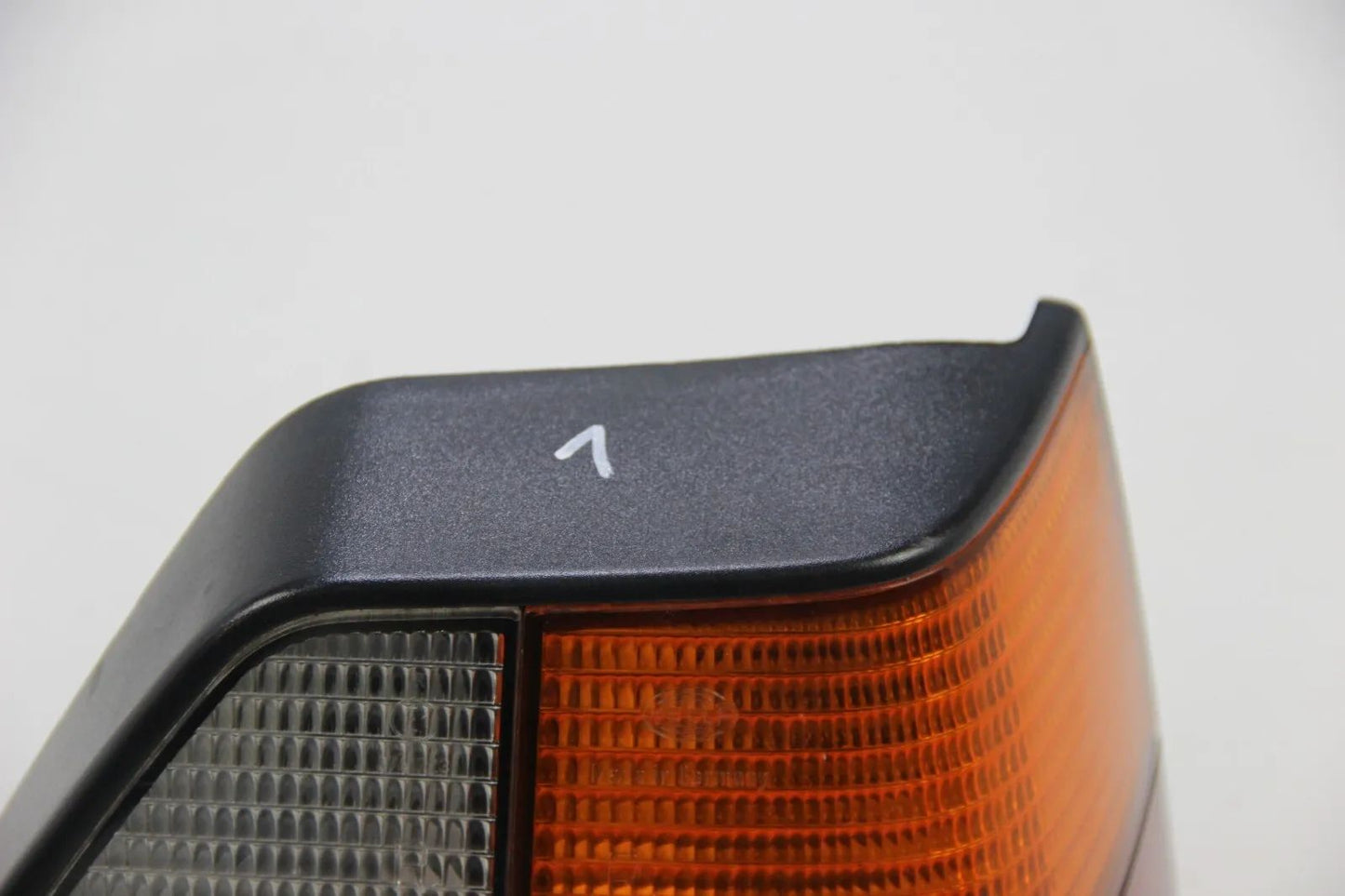 VW Golf 2 19E Heckleuchte Rechts Hella Taillight Rückleuchte 191 945 112