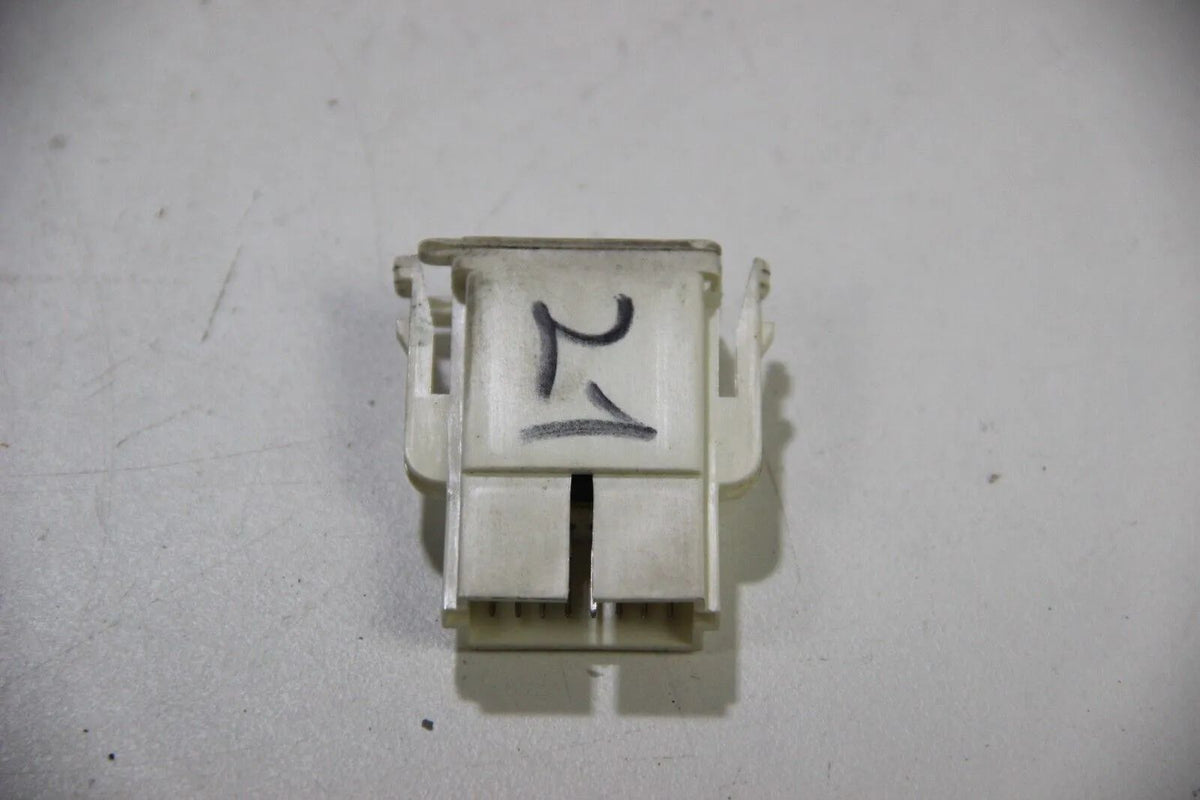 BMW E30 316i 318i M40	Kombiinstrument Codierstecker 18 Coding Plug 1385364