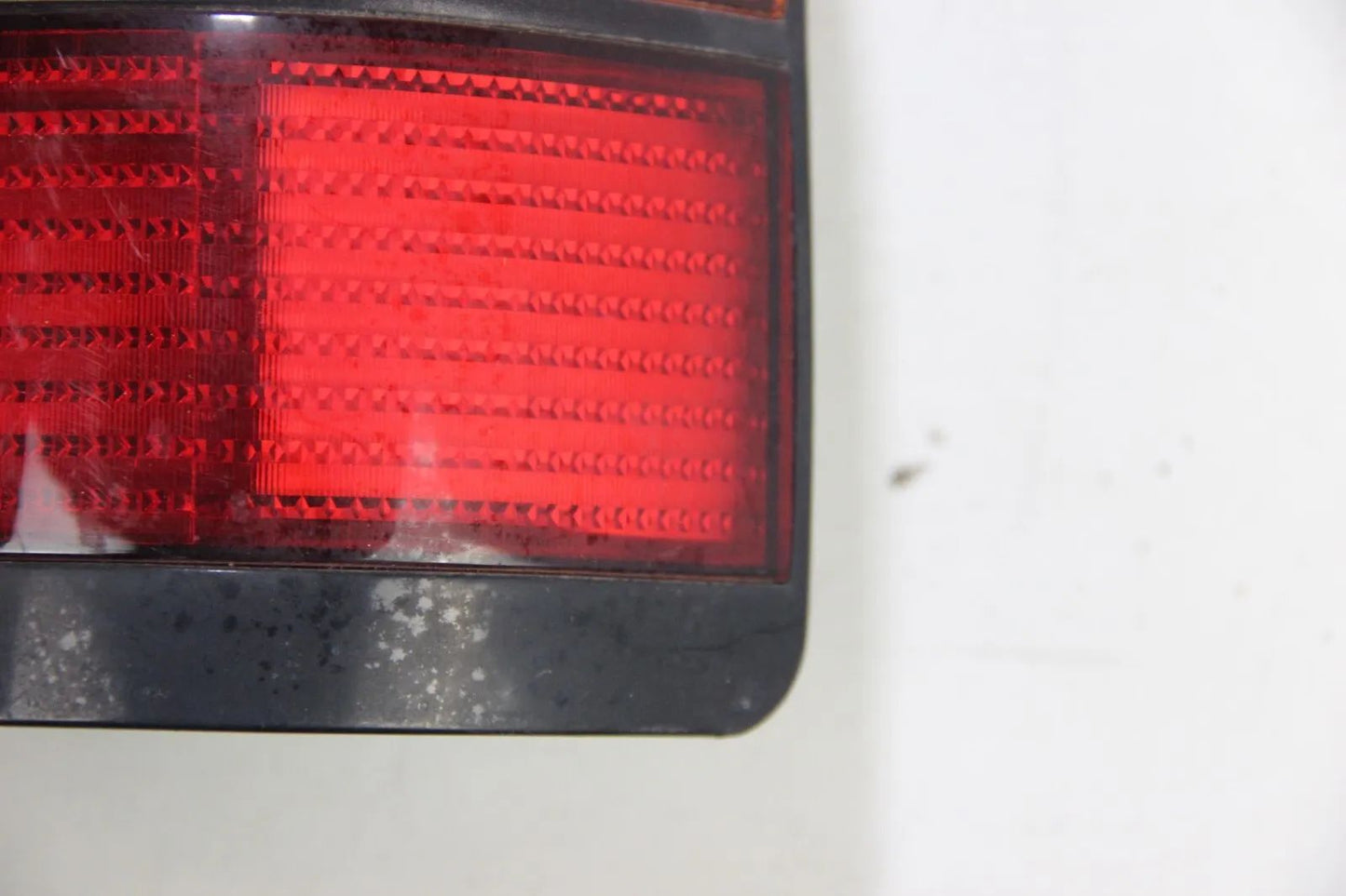 Original VW Passat 35i 	Heckleuchte Rechts Hella Taillight OEM	333 945 112