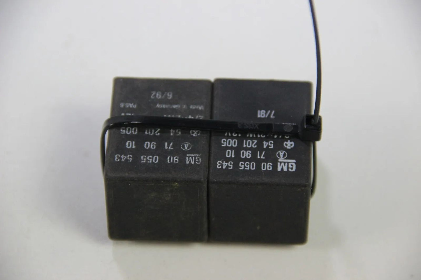 Original Opel Corsa Astra Calibra Relais Blinkrelais Blinkgeber Relay  90055543