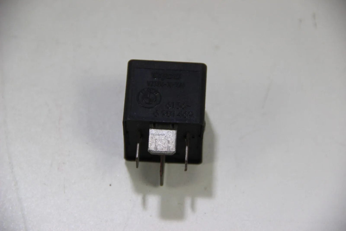 Original BMW E46 E90 E39 E60 Relais Relay Schliesser schwarz  61366901469