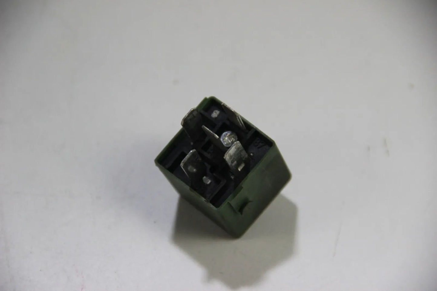 Original BMW E30 E34 E32 Relais Relay mit Verrastung Oldtimer  61311382353