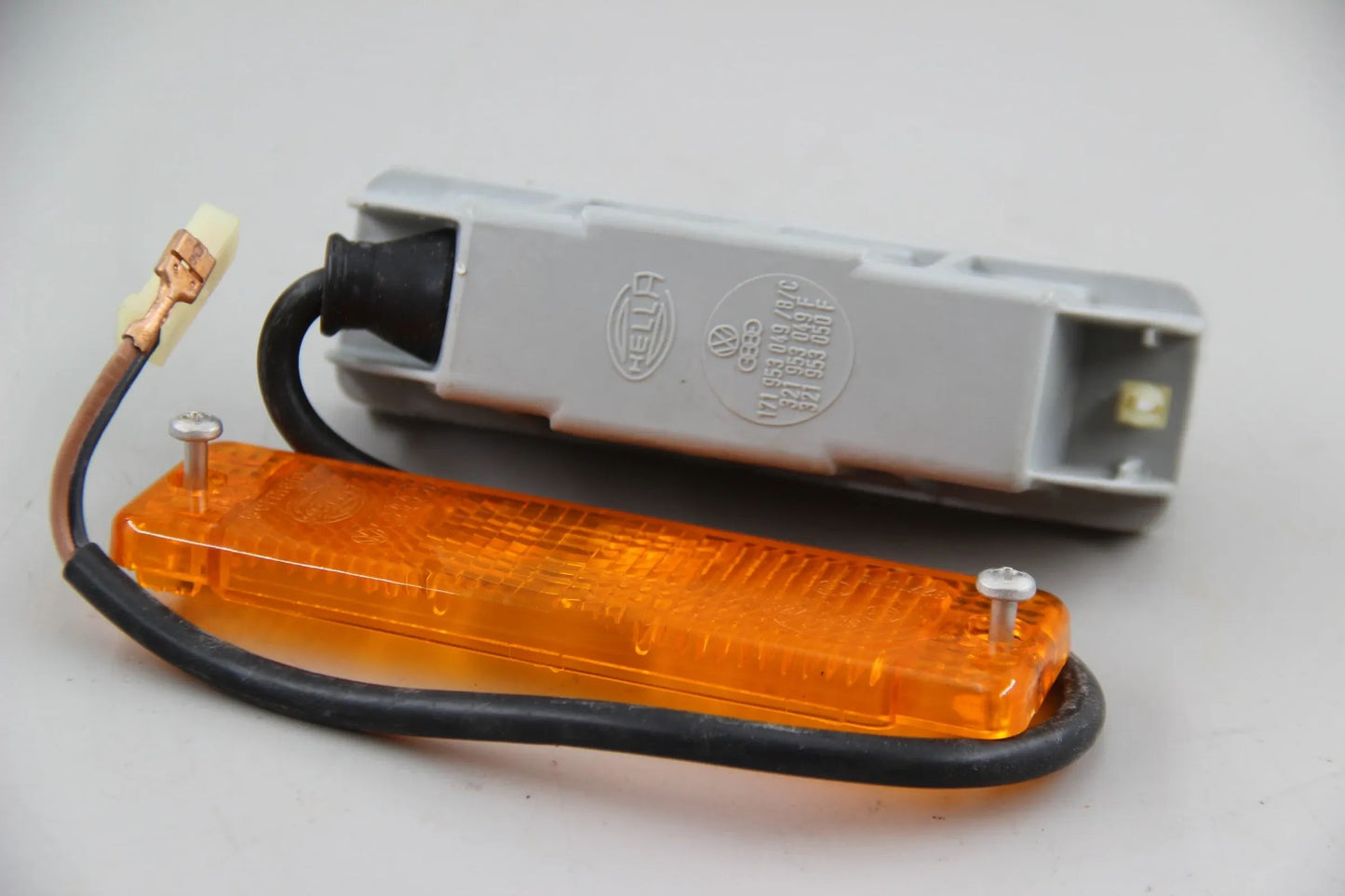 Original VW Golf 2 Blinker Vorne Hella 321953049 321953050