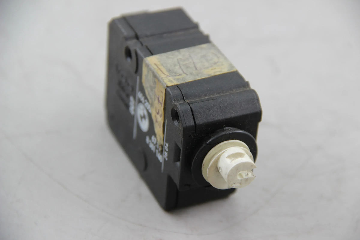 Original BMW E36 316i-328i M3 Z3 Stellantrieb Heckklappe NOS NLA 67118360732