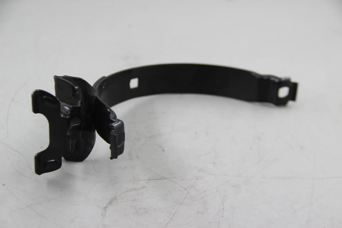 Original BMW E12 518 520 520i M10 M20 Limousine Schelle D=160 18211246031