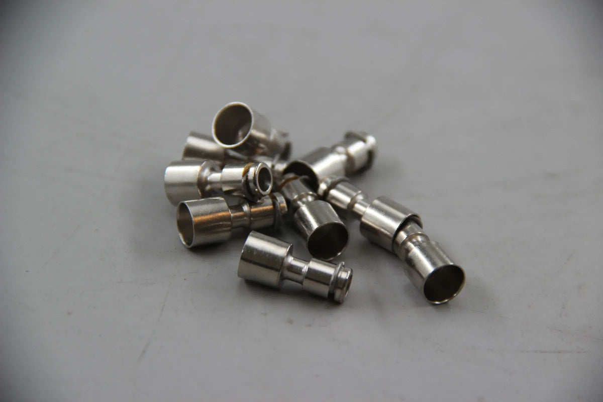 Original BMW E21 E30 E36 E12 E28 E34 E24 E23 E32 E38 9x Rundstecker 12121705656