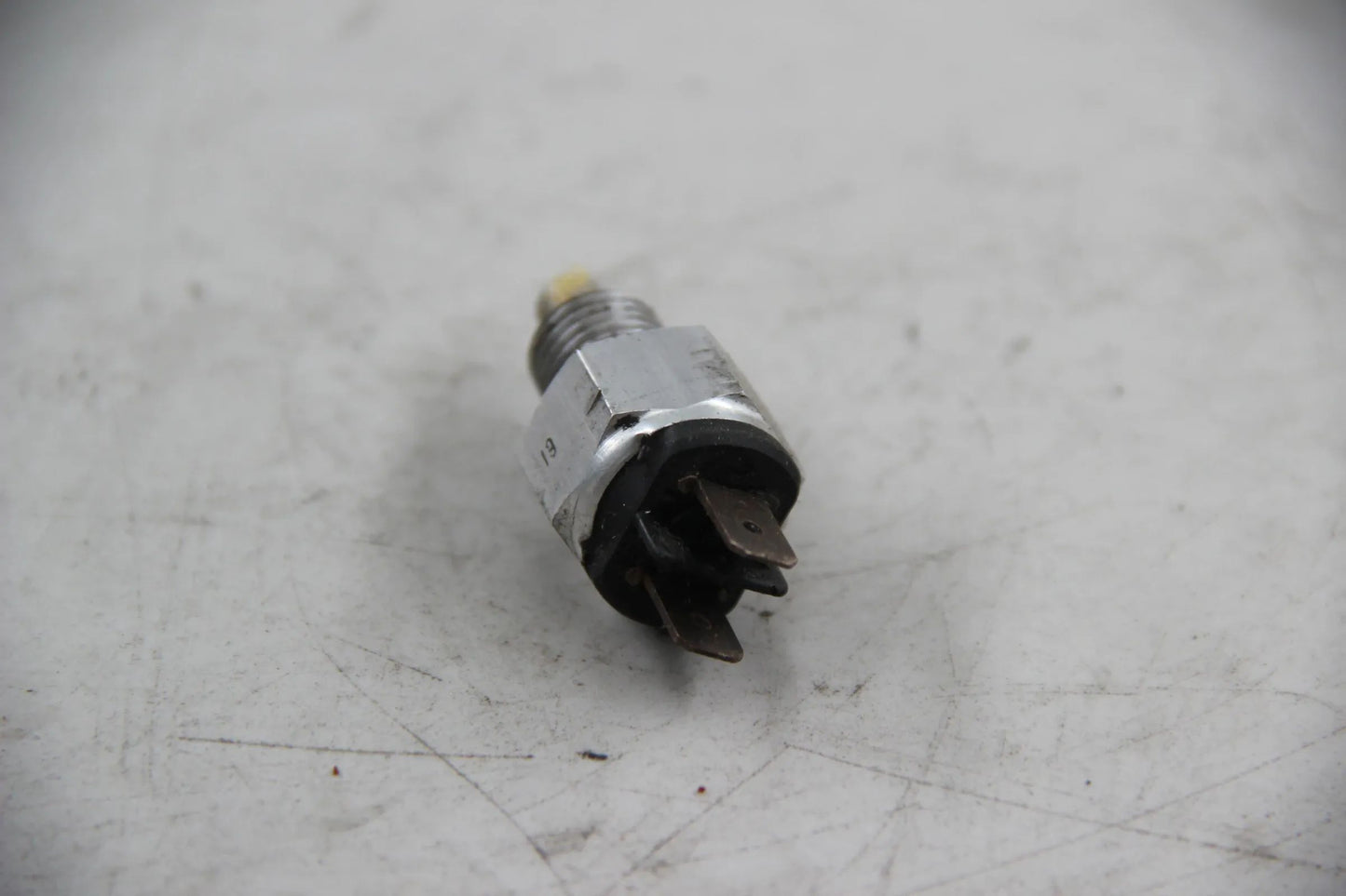 Original BMW E21 315 316 318 320 323i E12 E28 Rückfahrlichtschalter 23141209217