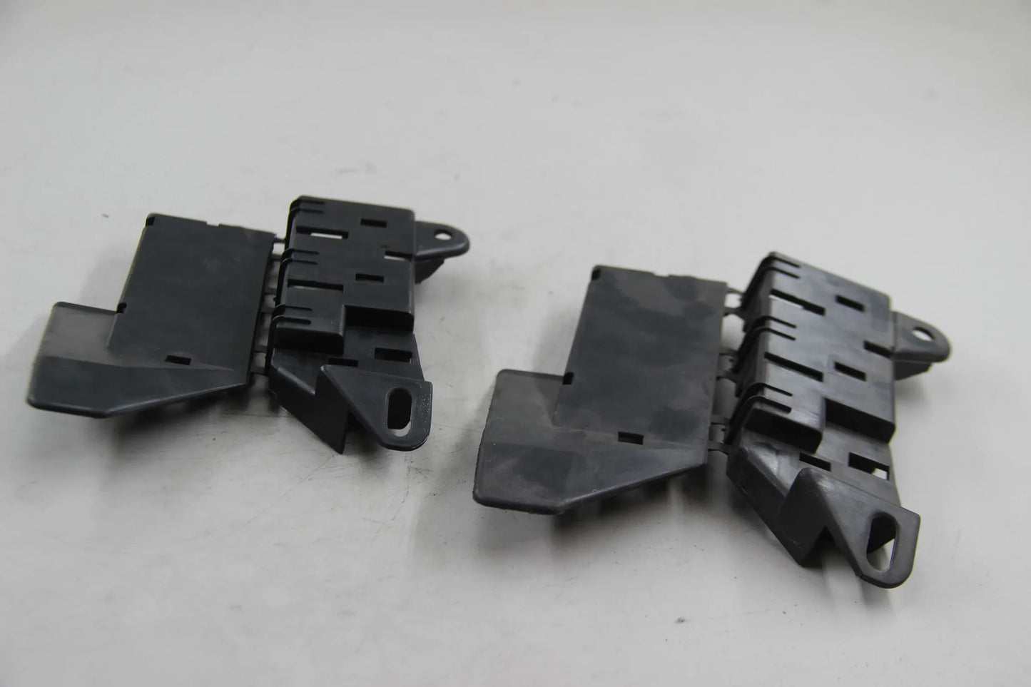 Original BMW E36 Z3 2x Halter Steckverbindung Radhaus links 61131393782