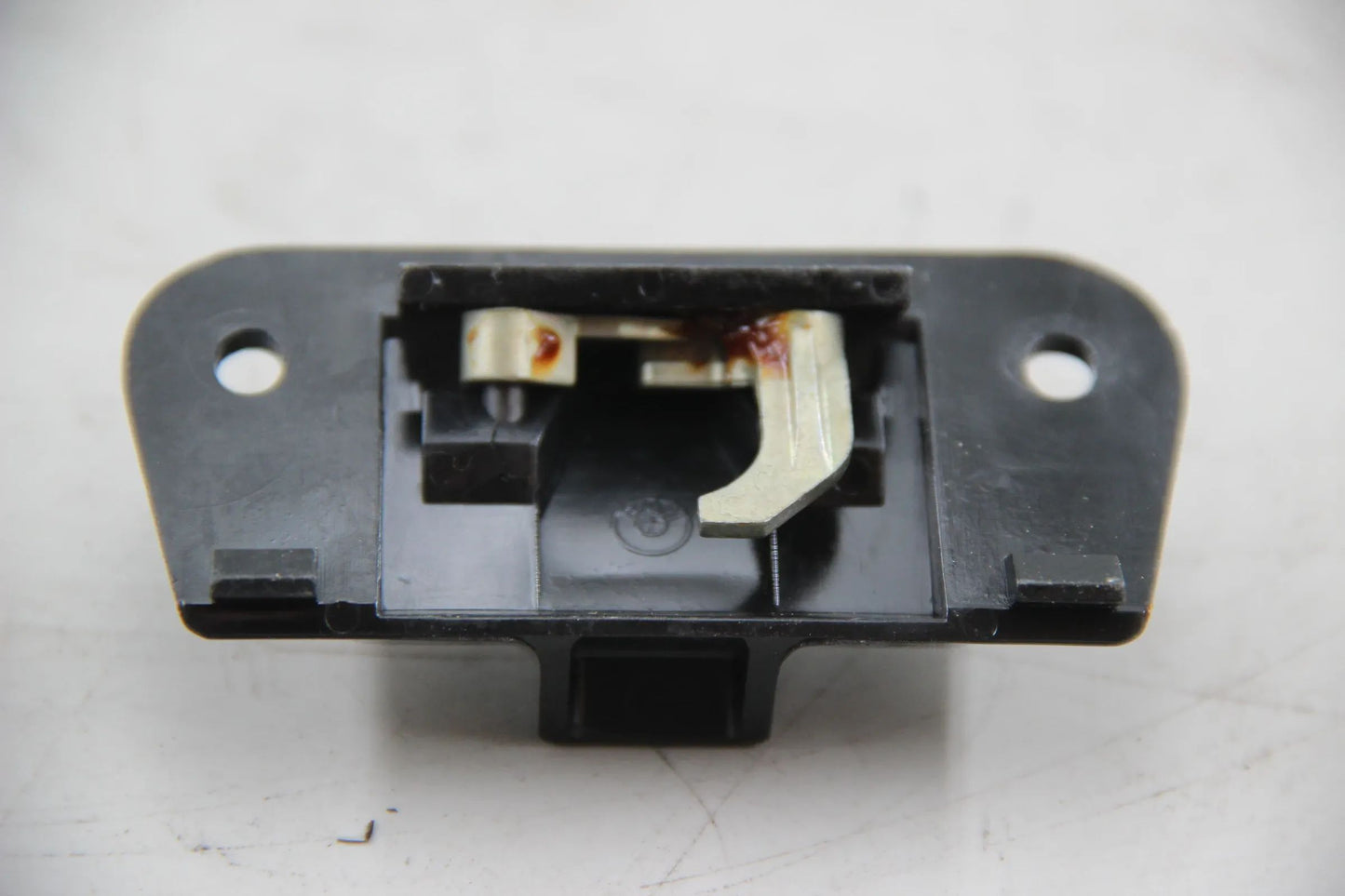 Original BMW E30 316i-325i M3 E24 M6 E23 728i Verschluss Oberteil 51161955759