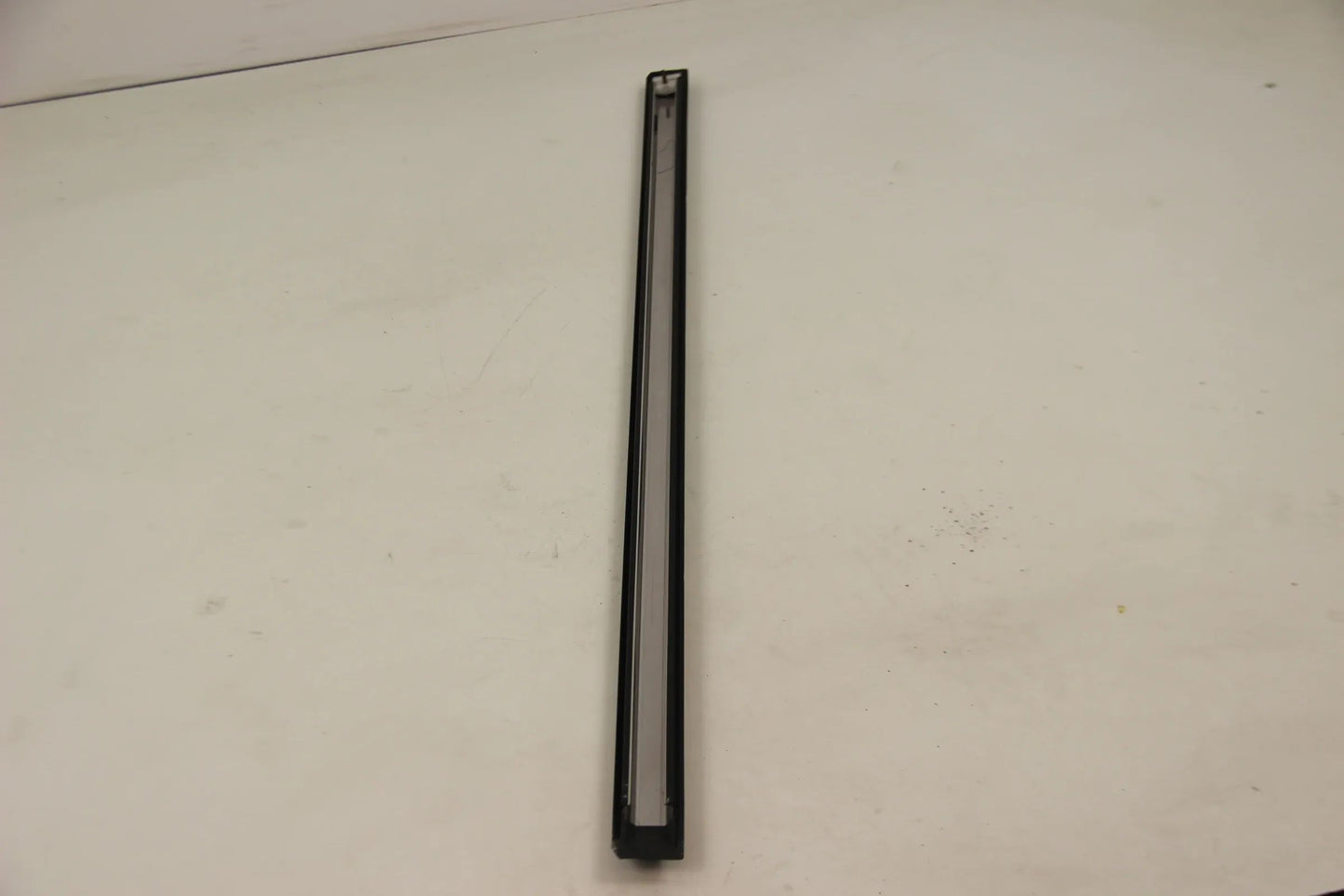 Original BMW E30 316i-325i Stossleiste Tür vorne links chrom 51131904769